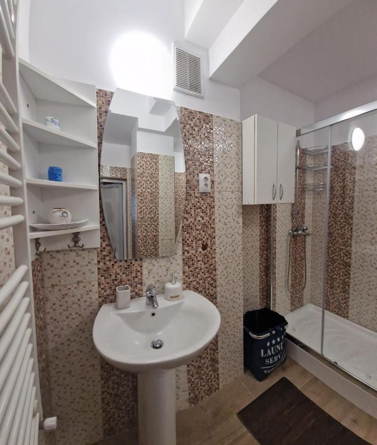 Laroka House Beautiful Apartment Universitate Center Бухарест Экстерьер фото