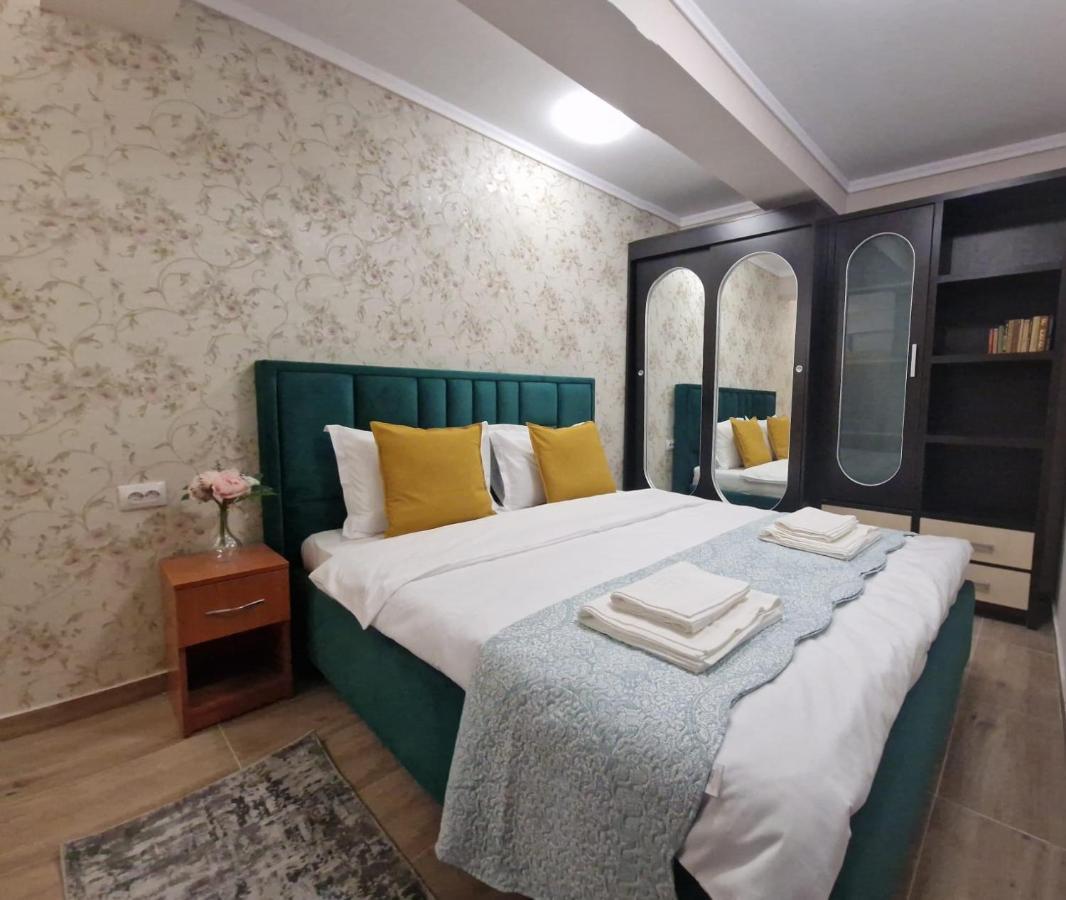 Laroka House Beautiful Apartment Universitate Center Бухарест Экстерьер фото